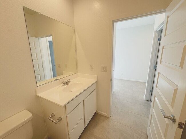 Building Photo - MOVE IN SPECIALS!! New 5-Bedroom Home in P...