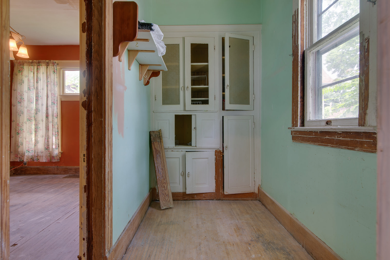 Building Photo - 724 W Prairie Ave