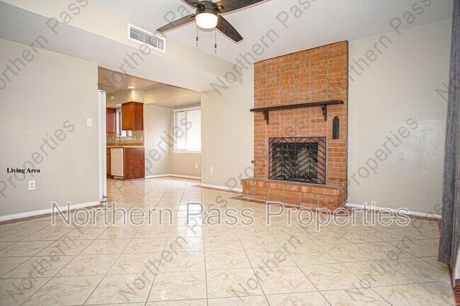 Building Photo - 5125 Round Rock Dr