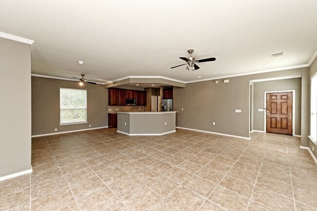 Building Photo - 533 Mill Pond Path