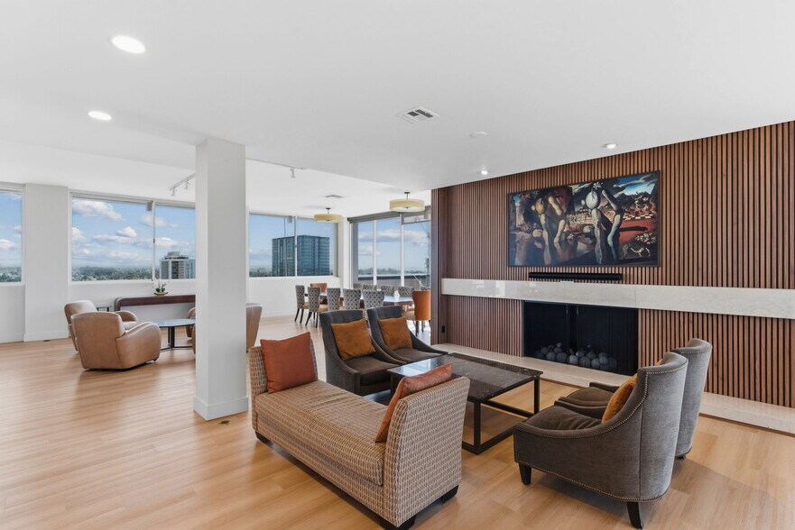 Building Photo - 3535 1st Ave