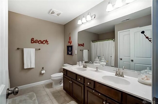 Building Photo - Charming 4 beds 5 bath in Centerville!