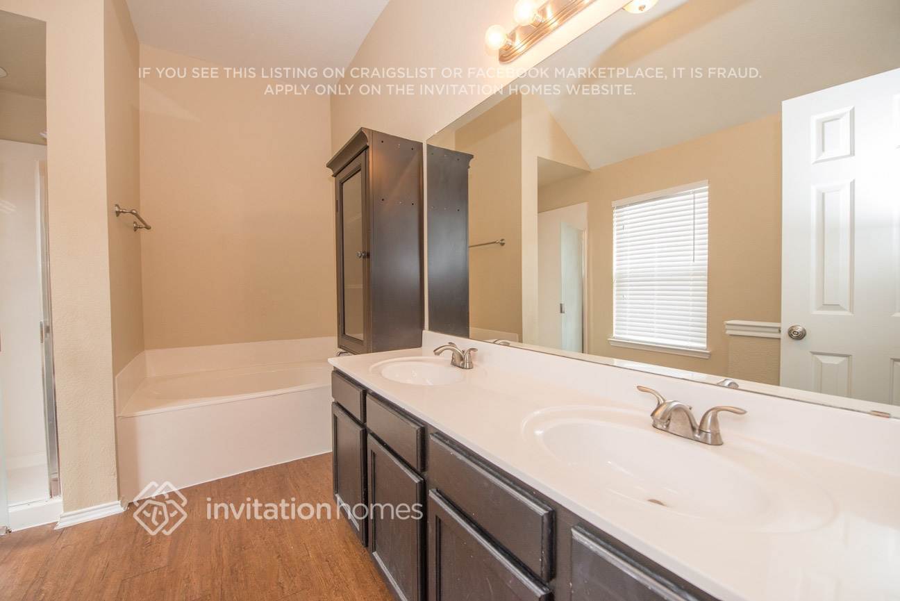 Building Photo - 7704 Cresswell Dr