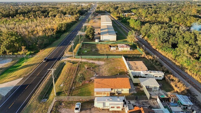 Building Photo - 1705 FL-37