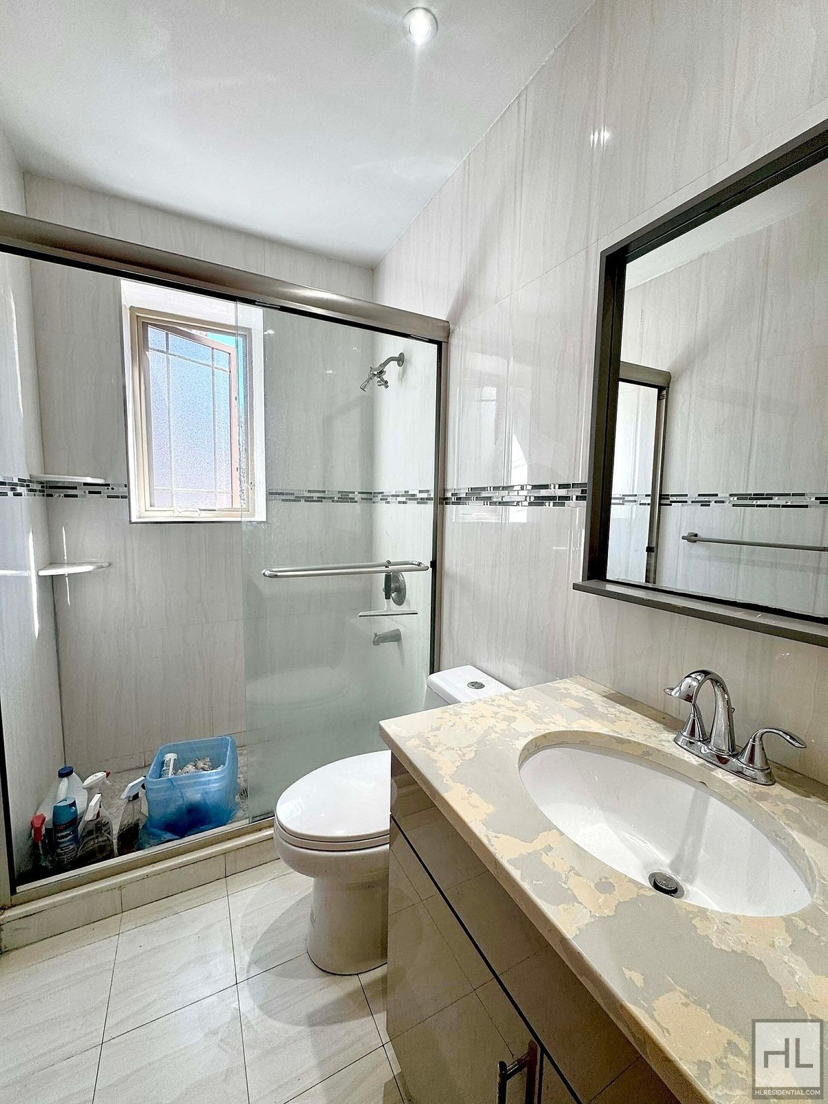 Building Photo - 172 STREET