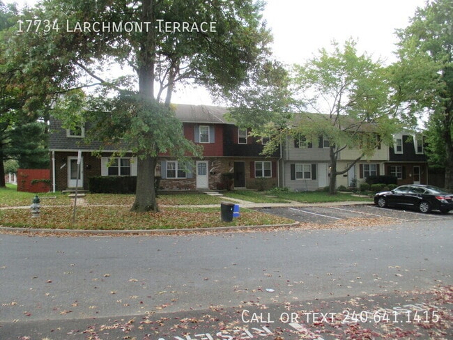 Building Photo - 17734 Larchmont Terrace