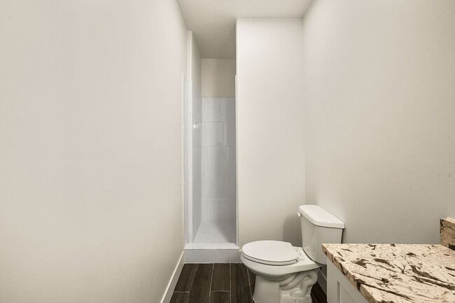 Building Photo - Single Family Home