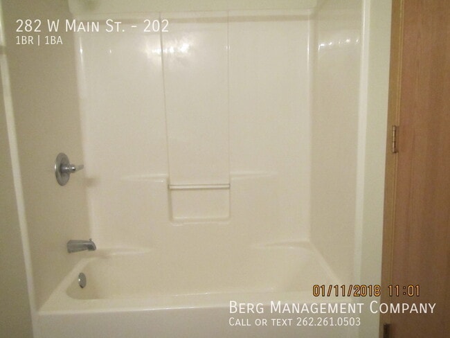 Building Photo - 282 W Main St