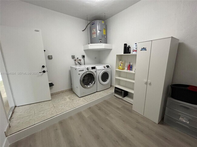 Building Photo - 8725 SW 158th Pl