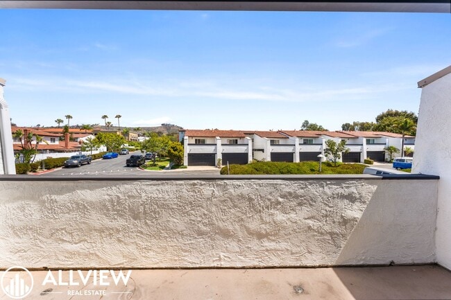 Building Photo - Coastal San Clemente Townhome with Brand New Flooring – Steps to the Beach!