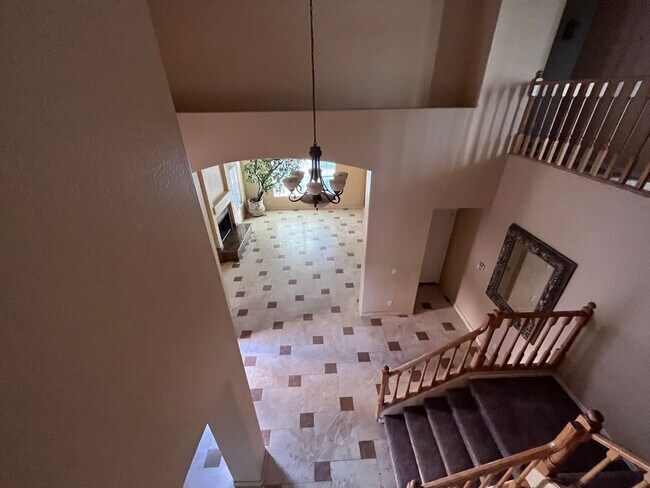 Building Photo - 4746 W Carla Vista Dr