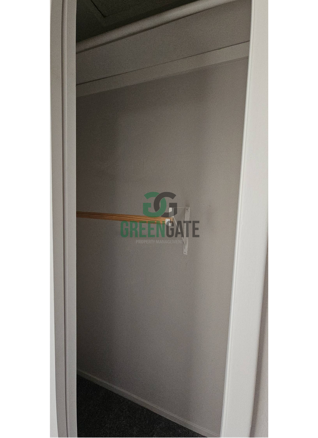 Building Photo - Now Available! Spacious 3 Bedroom, 2 Bathroom Home.