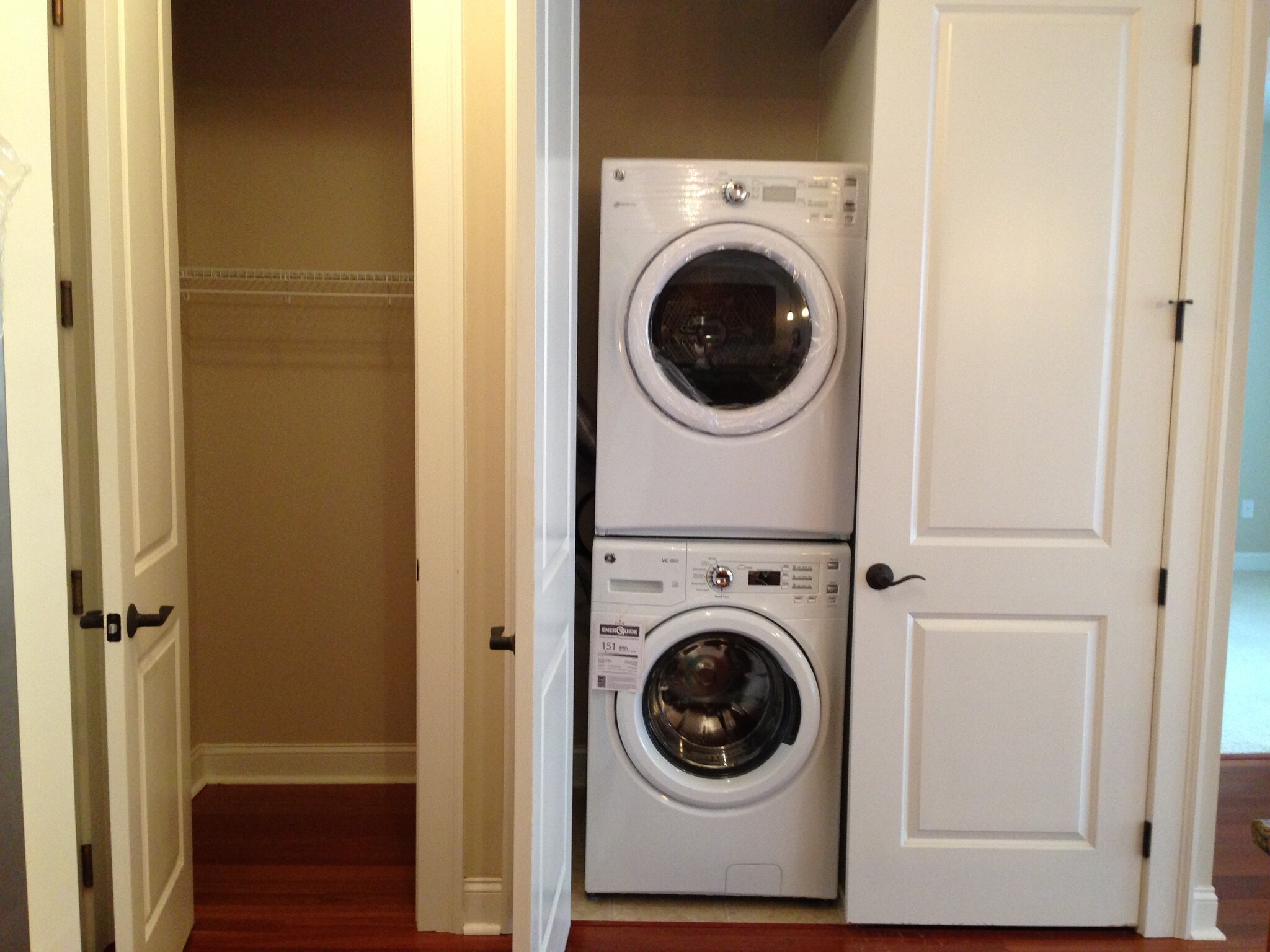 Building Photo - 2810 Selwyn Ave