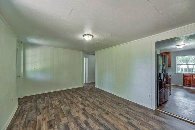 Building Photo - 885 Caldwell St