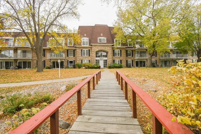 Building Photo - 2904 W 33rd St