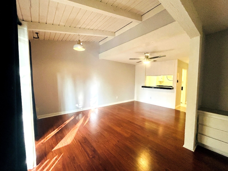 Building Photo - 1040 W MacArthur Blvd