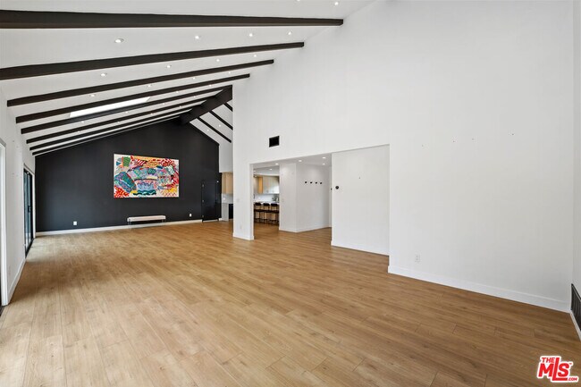 Building Photo - 4801 Heaven Ave