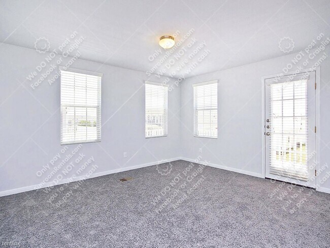 Building Photo - 2 br, 2 bath Townhome - 332 Trestle Tree A...