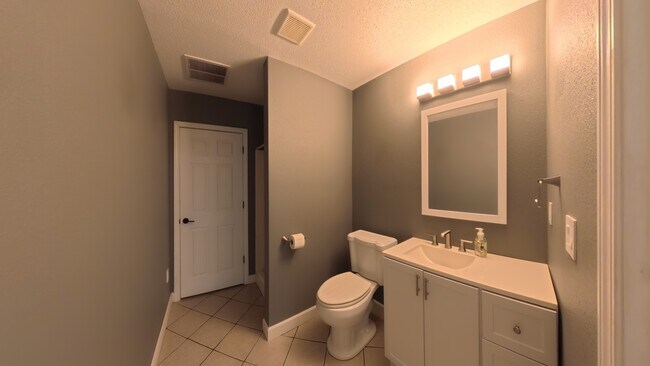 Building Photo - 308 Windsor Forrest Rd