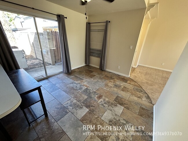 Building Photo - 2 Bed / 1 Bath, Glendale unit on the Bella...