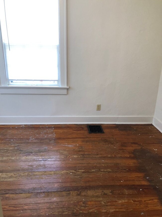 Building Photo - 610 S Henderson St