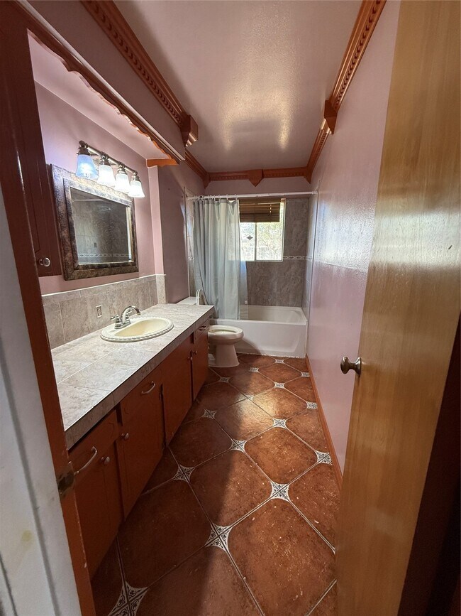 Building Photo - 10831 Overlea Dr