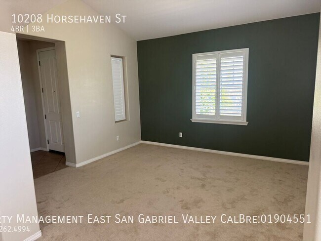 Building Photo - 10208 Horse Haven St