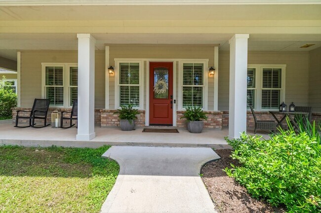 Building Photo - 2149 Pine Acres Dr