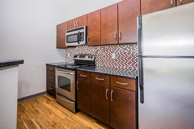 Building Photo - 17 Hundred