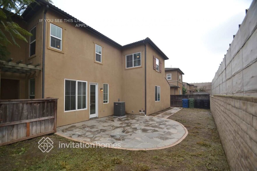 Building Photo - 9167 S Cullen Wy