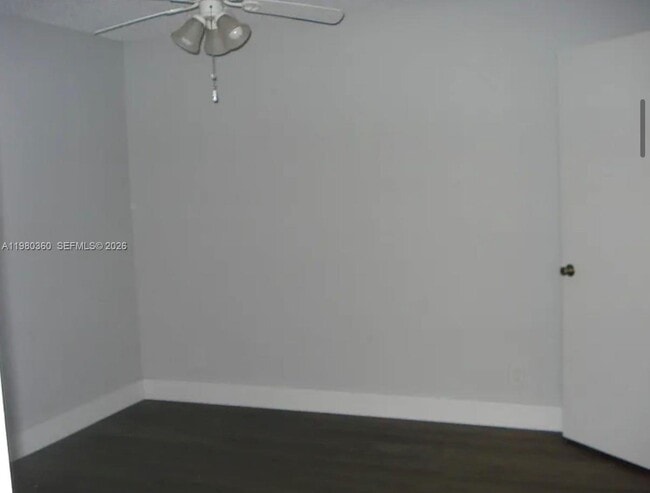 Building Photo - 9999 Summerbreeze Dr