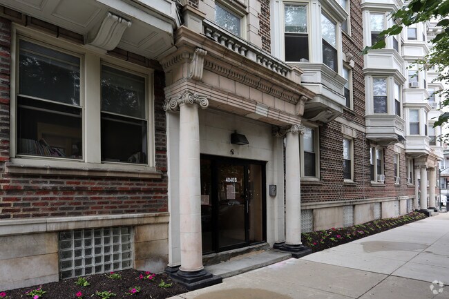 Building Photo - Gunter Hall