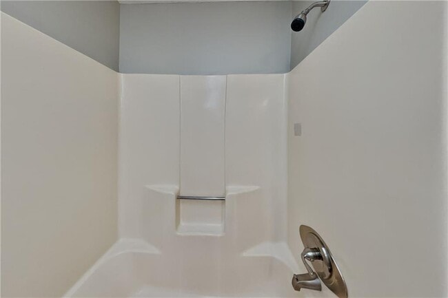 Building Photo - 4171 Woodcrest Dr