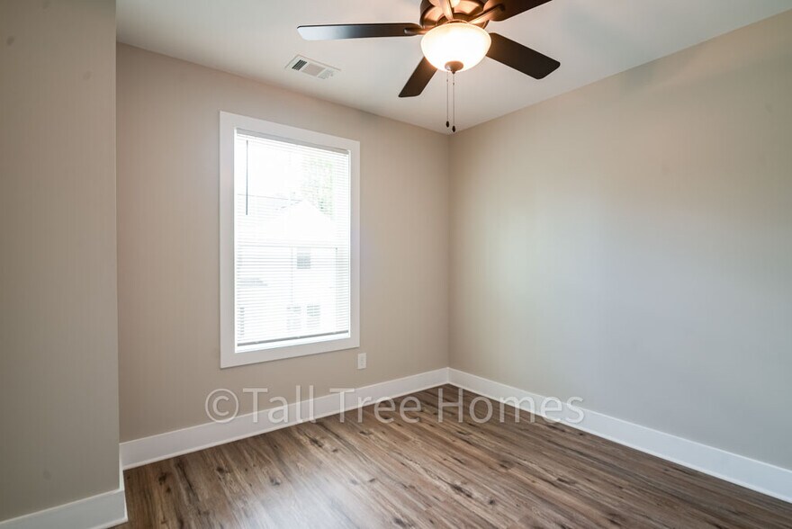 Building Photo - 5 Mink Hollow Ct