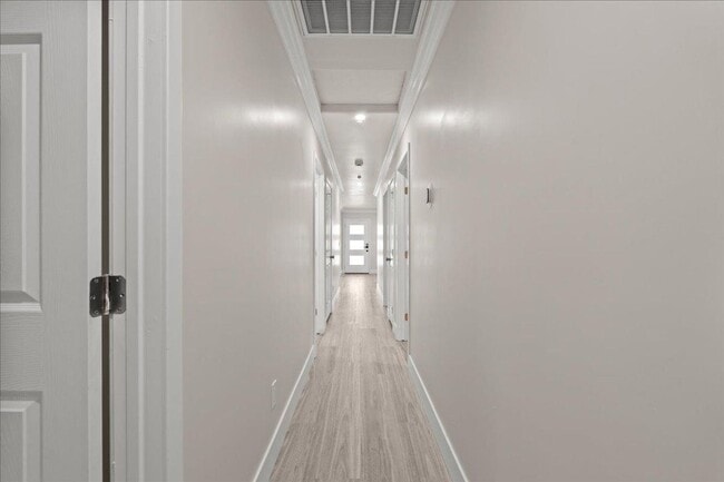 Building Photo - 4BR Home on 0.35-Acre Lot | Owned Solar