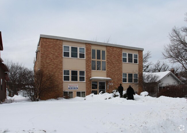 Building Photo - 4314 Minnehaha Ave