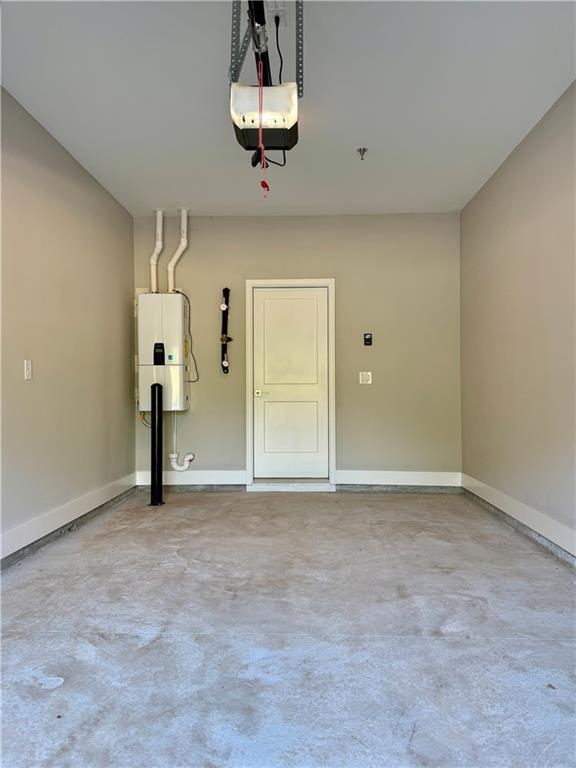 Building Photo - 913 Echo Pk Dr
