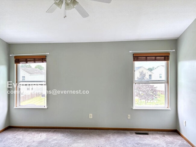 Building Photo - 817 Bent Oak Dr