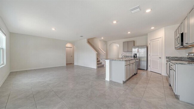 Building Photo - 12728 Lateral Root Dr