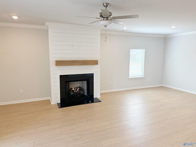 Building Photo - 202 Stockyard Cir