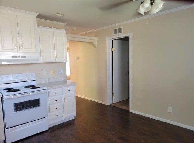 Building Photo - 21415 Snowblossom Ln