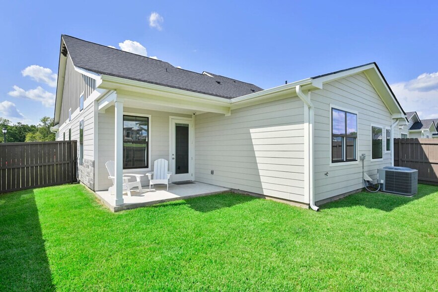 Building Photo - 5040 Mooney Fls Dr