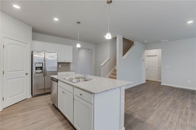 Building Photo - 6767 Scarlet Oak Way
