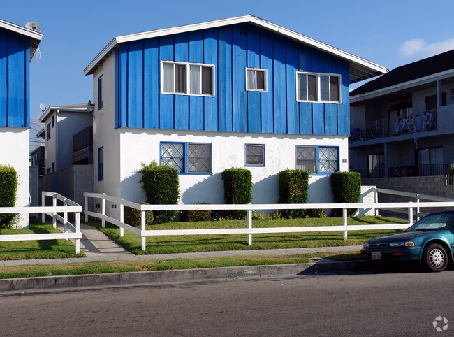 Building Photo - 315-317 Venice Way