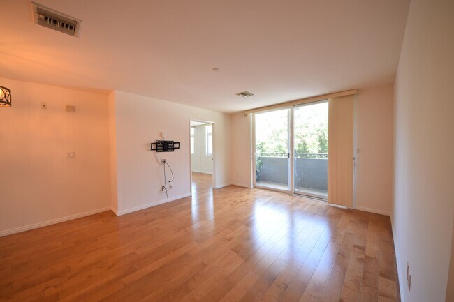 Building Photo - 12222 Wilshire Blvd