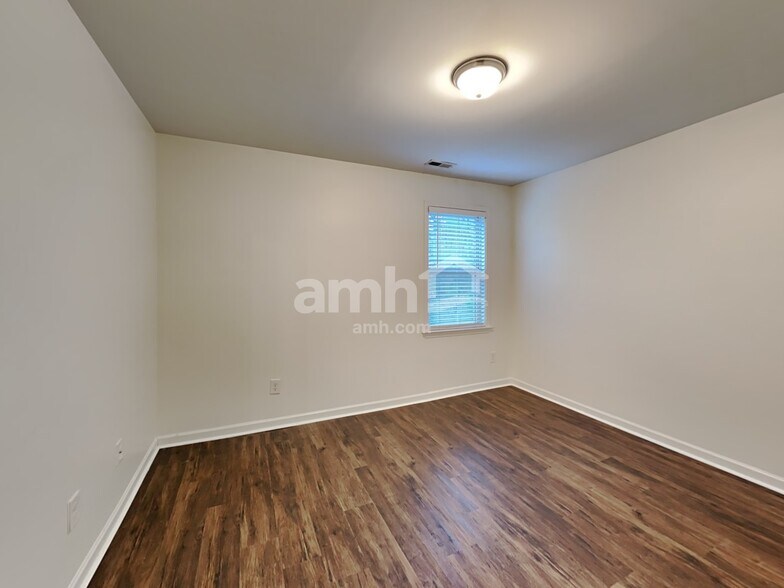 Building Photo - 108 Citrine Ct