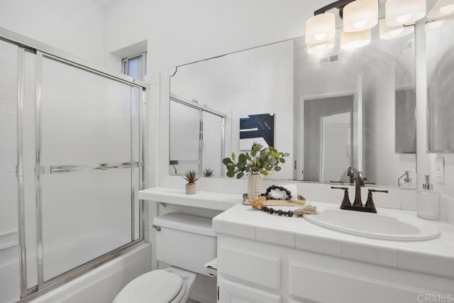 Building Photo - 7122 Calabria Ct