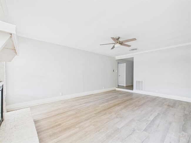 Building Photo - 11603 Gunsmoke Cir