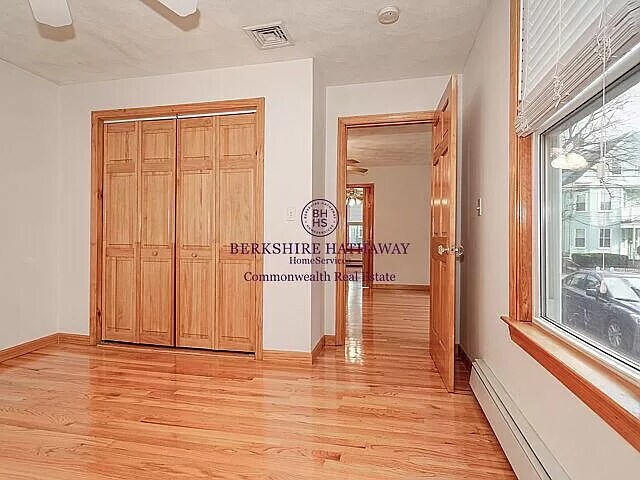 Building Photo - 24 Burnside Ave