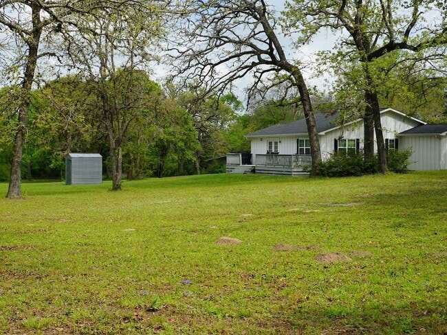 Building Photo - 2329 N Berlin Rd